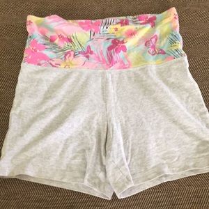 Light great high rise tight shorts